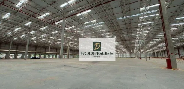 Galpão / Depósito / Armazém para alugar, 5539m² no Loteamento Industrial Coral, Mauá