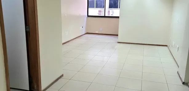 Conjunto Comercial / Sala à venda, 106m² no Asa Sul, Brasília