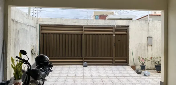 Casa com 4 Quartos à venda, 191m² no Grageru, Aracaju