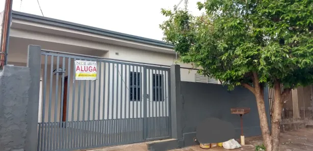 Casa com 3 Quartos para alugar, 135m² no Conjunto Habitacional Ana Jacinta, Presidente Prudente
