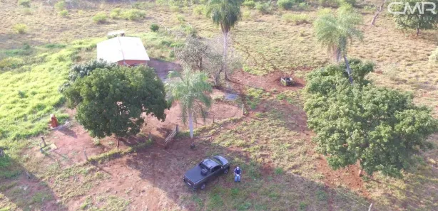 Fazenda / Sítio / Chácara com 2 Quartos à venda, 100m² no Zona Rural, Guia Lopes da Laguna