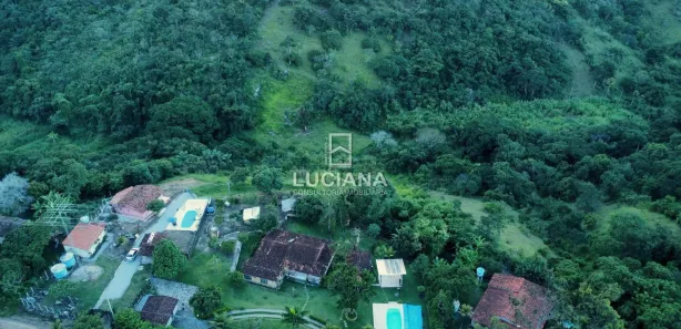 Fazenda / Sítio / Chácara com 4 Quartos à venda, 240m² no Nossa Senhora das Graças, Gravatá