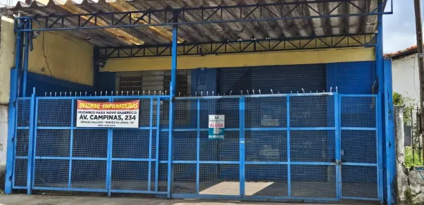 Galpão / Depósito / Armazém para alugar, 180m² no Jardim Irapua, Taboão da Serra