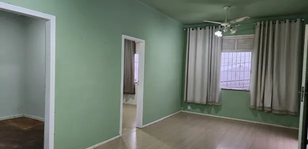 Casa com 3 Quartos para alugar, 107m² no Castelanea, Petrópolis