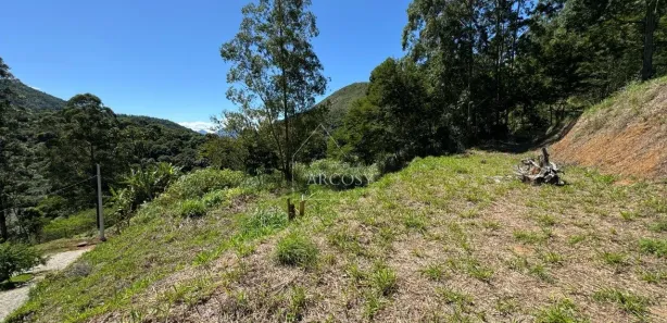 Terreno / Lote / Condomínio à venda, 1100m² no Carangola, Petrópolis