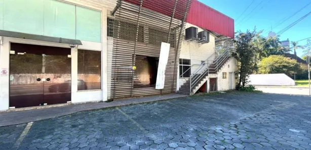 Galpão / Depósito / Armazém para alugar, 350m² no Do Salto, Blumenau
