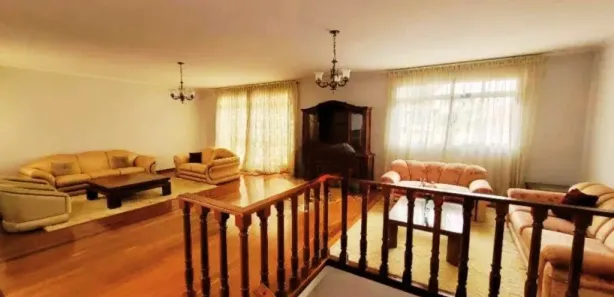 Sobrado com 5 Quartos à venda, 314m² no Jardim dos Estados, Poços de Caldas
