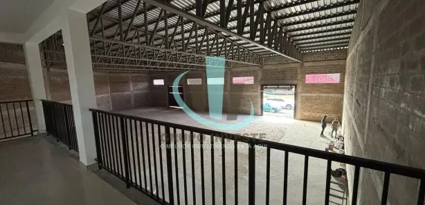 Galpão / Depósito / Armazém para alugar, 700m² no Centro, Araraquara