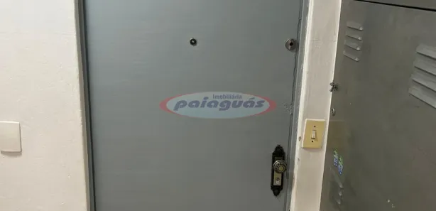 Apartamento com 3 Quartos para alugar, 60m² no Vila Emília, Maringá