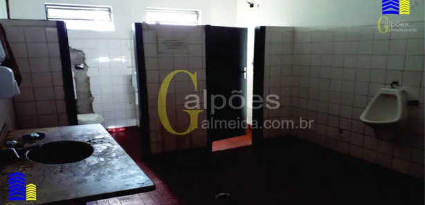 Galpão / Depósito / Armazém para alugar, 859m² no Piratininga, Osasco