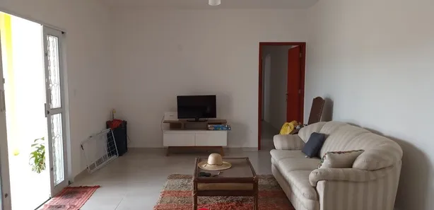 Fazenda / Sítio / Chácara com 2 Quartos à venda, 200m² no Vila Menino Jesus, Caçapava