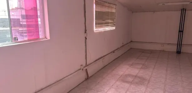 Galpão / Depósito / Armazém para alugar, 270m² no Jardim Peri Peri, São Paulo