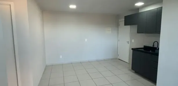 Apartamento com 2 Quartos para alugar, 51m² no Centro, Cambé
