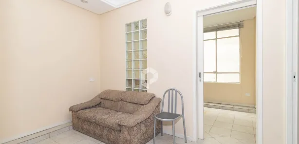 Conjunto Comercial / Sala à venda, 55m² no Centro, Curitiba