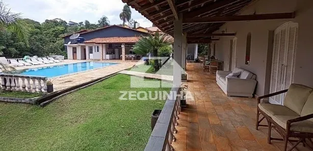 Fazenda / Sítio / Chácara com 4 Quartos à venda, 350m² no Centro, Mairinque