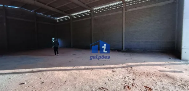 Galpão / Depósito / Armazém para alugar, 720m² no Abc, Moreno
