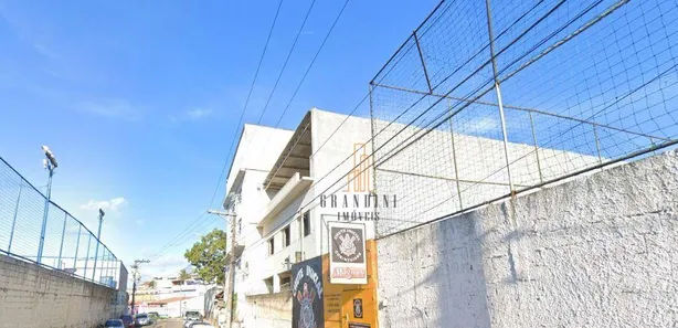Prédio Inteiro à venda, 710m² no Vila América, Mauá