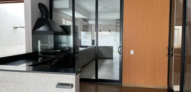 Sobrado com 4 Quartos à venda, 218m² no Parque Bom Retiro, Paulínia