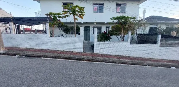 Apartamento com 2 Quartos para alugar, 68m² no Capoeiras, Florianópolis