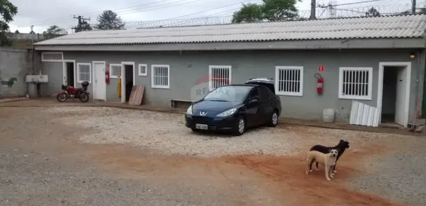 Galpão / Depósito / Armazém para alugar, 563m² no Rio Abaixo, Itaquaquecetuba