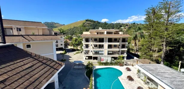 Cobertura com 3 Quartos para venda ou aluguel, 170m² no Itaipava, Petrópolis