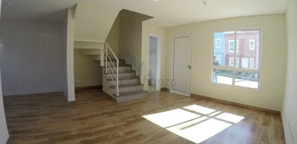 Casa de Condomínio com 2 Quartos à venda, 84m² no Umbará, Curitiba