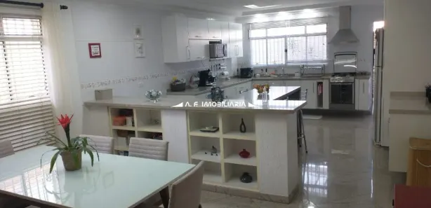 Sobrado com 3 Quartos à venda, 206m² no Jardim Paraíso, São Paulo