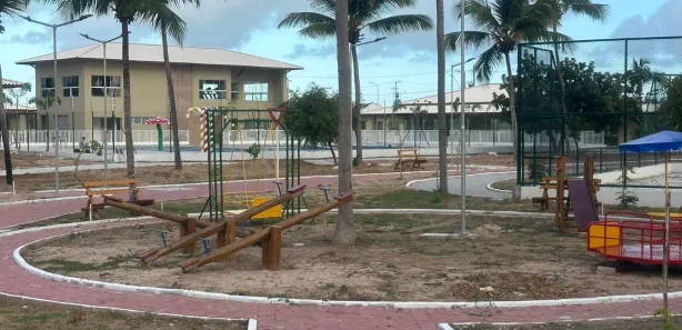 Terreno / Lote / Condomínio à venda, 303m² no Robalo, Aracaju