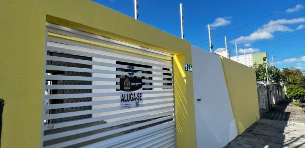 Casa com 4 Quartos para alugar, 180m² no São José, Campina Grande