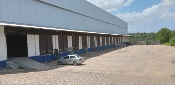 Galpão / Depósito / Armazém para alugar, 2500m² no Tarumã, Manaus