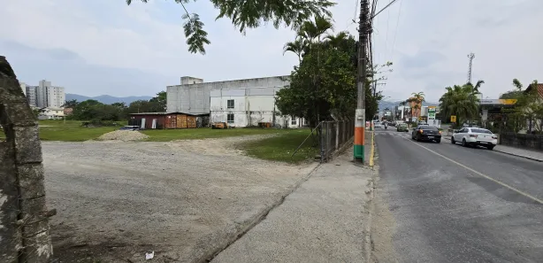 Terreno / Lote / Condomínio para alugar, 15500m² no Centro, Camboriú