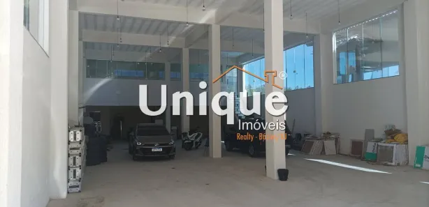 Galpão / Depósito / Armazém para alugar, 360m² no Reserva do Peró, Cabo Frio