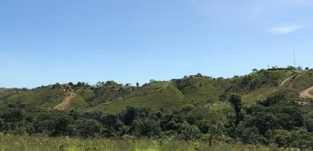 Fazenda / Sítio / Chácara com 3 Quartos à venda, 14000m² no , Brasília