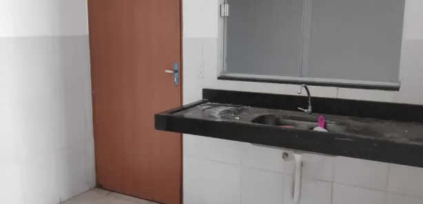 Casa com 2 Quartos para alugar, 61m² no Setor Solange, Trindade
