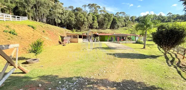 Fazenda / Sítio / Chácara com 3 Quartos à venda, 20000m² no Palmitalzinho, Quatro Barras