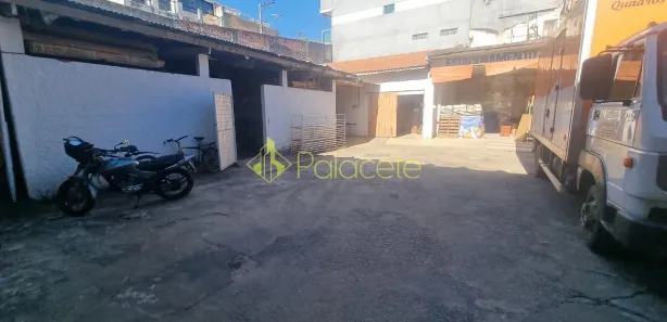 Galpão / Depósito / Armazém à venda, 245m² no São Roque, Aparecida