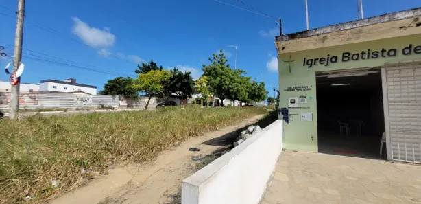 Galpão / Depósito / Armazém com 1 Quarto à venda, 200m² no Paratibe, João Pessoa