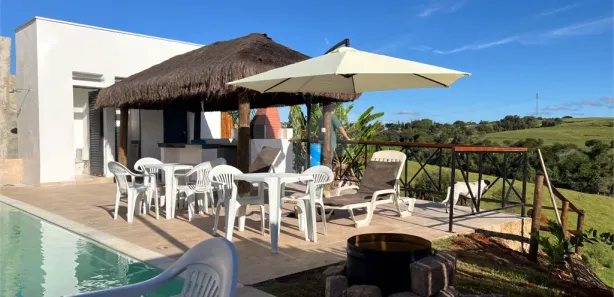 Fazenda / Sítio / Chácara com 3 Quartos à venda, 230m² no Jundiaquara, Araçoiaba da Serra