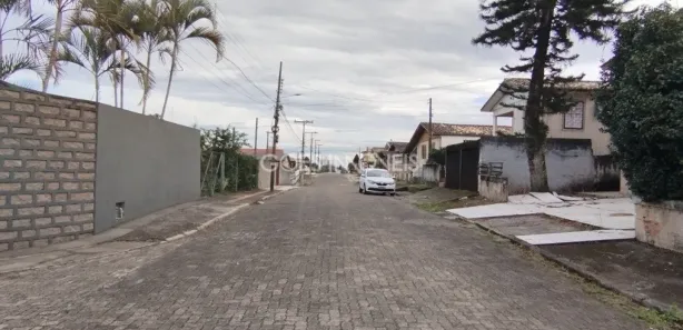 Casa com 2 Quartos para alugar, 163m² no Mina Brasil, Criciúma