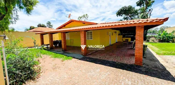 Fazenda / Sítio / Chácara com 3 Quartos à venda, 320m² no Chacara Santa Terezinha, Araçoiaba da Serra