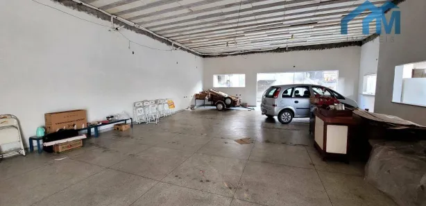 Galpão / Depósito / Armazém à venda, 243m² no Vila Flora, Salto