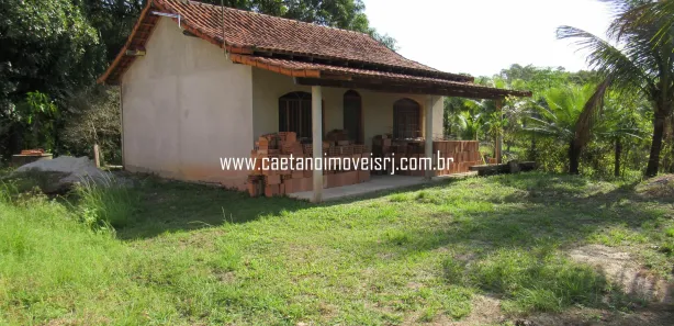 Casa com 2 Quartos à venda, 300m² no Papucaia, Cachoeiras de Macacu