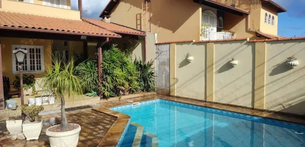 Casa de Condomínio com 4 Quartos à venda, 328m² no Jardim Amália, Volta Redonda