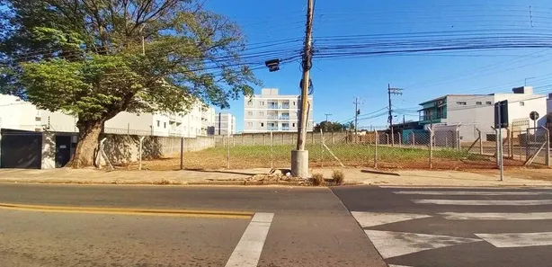 Terreno / Lote / Condomínio para alugar, 1000m² no Chácaras Antonieta, Limeira