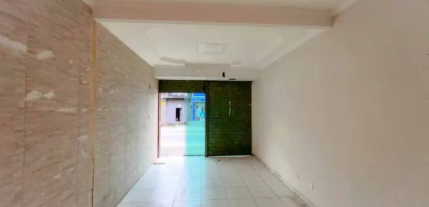 Loja / Salão / Ponto Comercial para alugar, 34m² no Centro (Vila Inhomirim), Magé