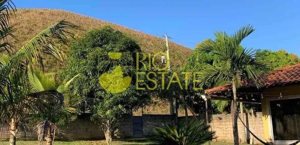 Fazenda / Sítio / Chácara com 3 Quartos à venda, 160m² no Nossa Senhora do Amparo, Barra Mansa
