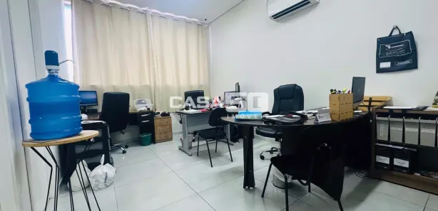 Loja / Salão / Ponto Comercial para venda ou aluguel, 1375m² no Centro, Araras