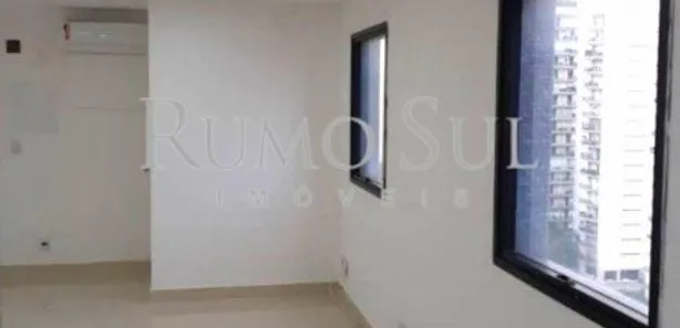 Casa Comercial para alugar, 124m² no Jardim da Luz, Embu das Artes