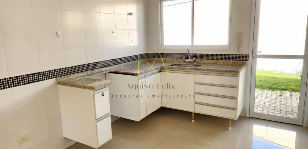 Casa de Condomínio com 2 Quartos para alugar, 76m² no Loteamento Jardim Morumbi, Atibaia