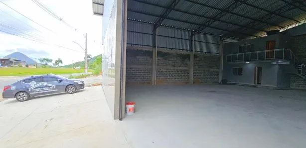 Galpão / Depósito / Armazém para alugar, 450m² no Calaboca (Inoã), Maricá